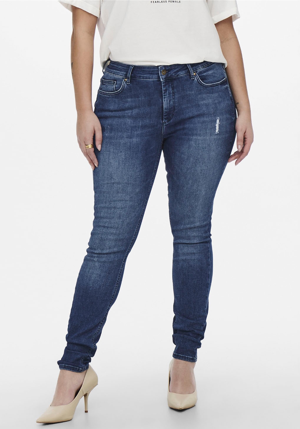 Skinny-fit-Jeans ONLY CARMAKOMA "CARWILLY REG SKINNY JEANS DNM REA", Damen, Gr. 46, Länge 32, blau (medium blau denim), Denim/Jeans, Obermaterial: 92% Baumwolle, 6% Elastomultiester, 2% Elasthan, skinny fit, Jeans Image