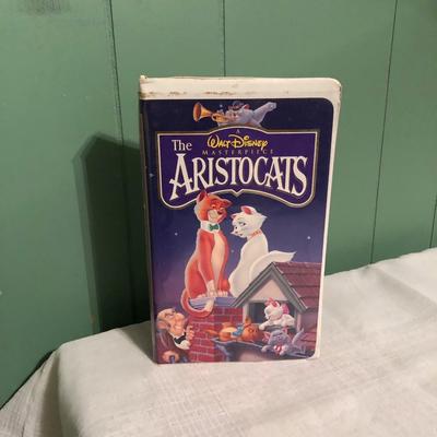Disney Media | The Aristocats Vtg Vhs 1996 Walt Disney Masterpiece Collection Clamshell Case | Color: Purple/White | Size: Os