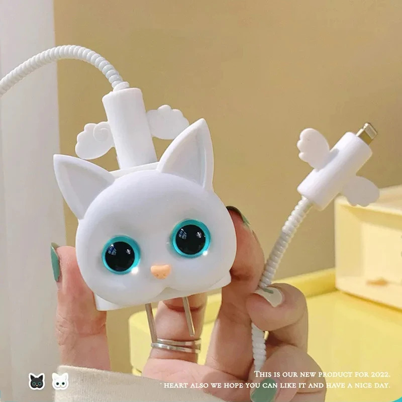 2024 neue Ladegerät Kabels chutz abdeckung für iPhone 15 14 13 12 Pro 18W 20W Ladegerät weiße Katze Datenkabel Spiral wickler Schutz Image