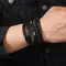 Bracciale in pelle da uomo Bracciale in pelle con perline intrecciata a mano Set multistrato con bracciale regolabile Bracciale con ciondoli Accessori da uomo