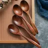 Cucchiaio per mescolare cucchiai da minestra in legno mangiare mescolare mescolare cucinare