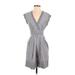 BCBGMAXAZRIA Casual Dress - Mini V-Neck Short sleeves: Gray Print Dresses - Women's Size 0