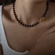 Collier en agate noire pour femme perle ronde accessoires de style gothique bijoux plaqués or Ot