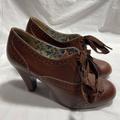 American Eagle Outfitters Shoes | American Eagle Wing Tip Brown Shoes Sz 7 1/2 High Heel Lace Up | Color: Brown | Size: 7.5