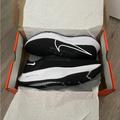 Nike Shoes | Men’s Nike Air Zoom Pegasus 38 Black/ White Size: 10.5 | Color: Black/White | Size: 10.5