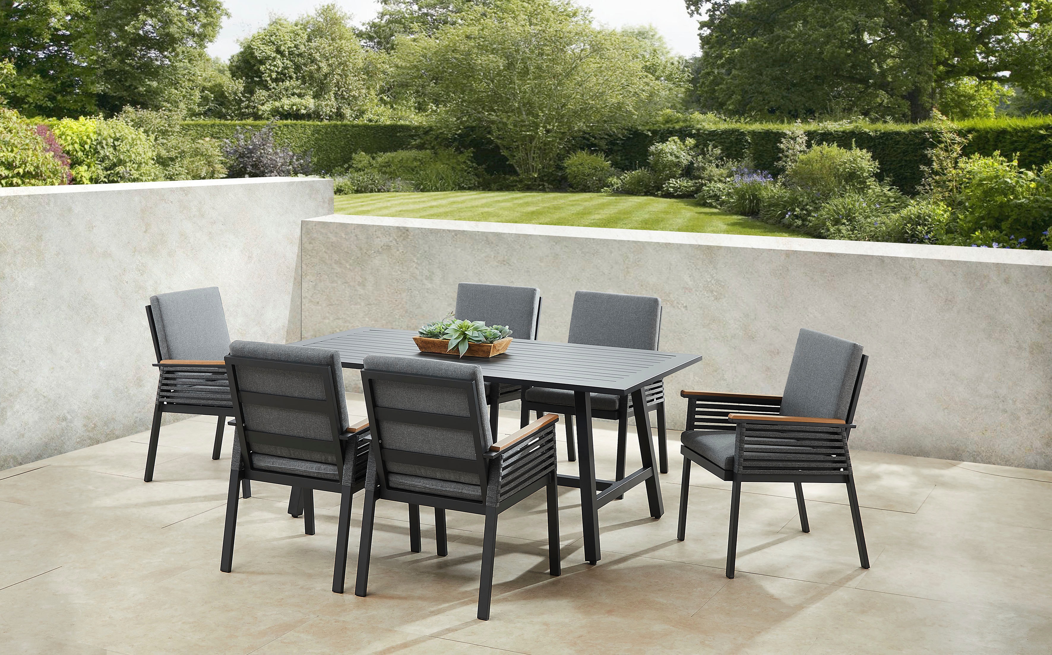 Garten-Essgruppe KONIFERA "Edessa, TOPSELLER", braun (dunkelgrau, braun, anthrazit,), Aluminium, Sitzmöbel-Sets, Tischplatte aus Alu-Lamellen,Armlehne mit Seilgeflecht&Noonwood-Latten Image