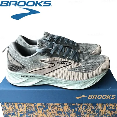 Brooks non hot sale skid shoes