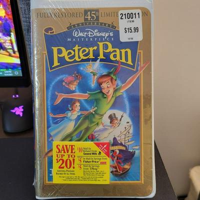 Disney Other | New Walt Disney Masterpiece Peter Pan Vhs Fully Restored Limited Edition | Color: Green | Size: Os