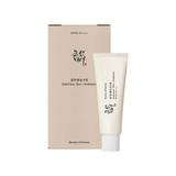 Sunscreen Korean skin care korean sunscreen Sunscreen SPF 50+ Korean Skin Care Solution for All Skin Types Nourishing Skin Protection and UV Defense (1pc)