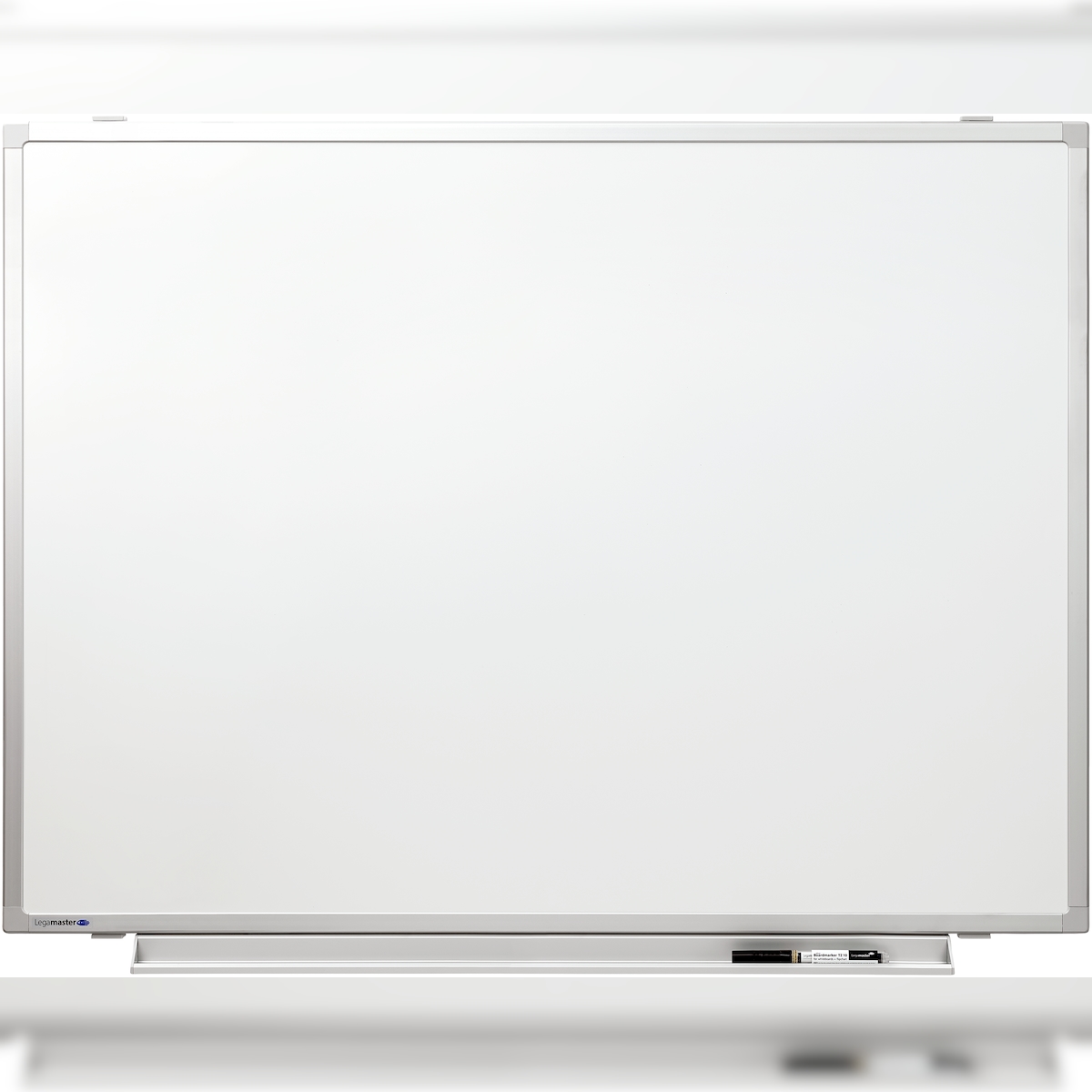 Legamaster PROFESSIONAL Whiteboard 75x100cm Image