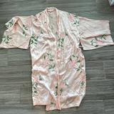 Victoria's Secret Intimates & Sleepwear | Light Pink Rose Embroidered Kimono Style Victorias Secret Robe With Pockets | Color: Green/Pink | Size: Os