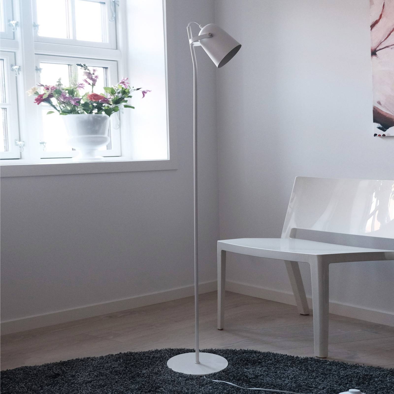 Dyberg Larsen Stehlampe Oslo, weiß / opal, für Wohn- / Esszimmer, Metall, Skandinavisch, Stehlampe