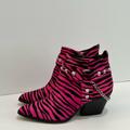 Jessica Simpson Shoes | Jessica Simpson Zayrie 2 Bootie In Hot Pink/Black -7 | Color: Black/Pink | Size: 7