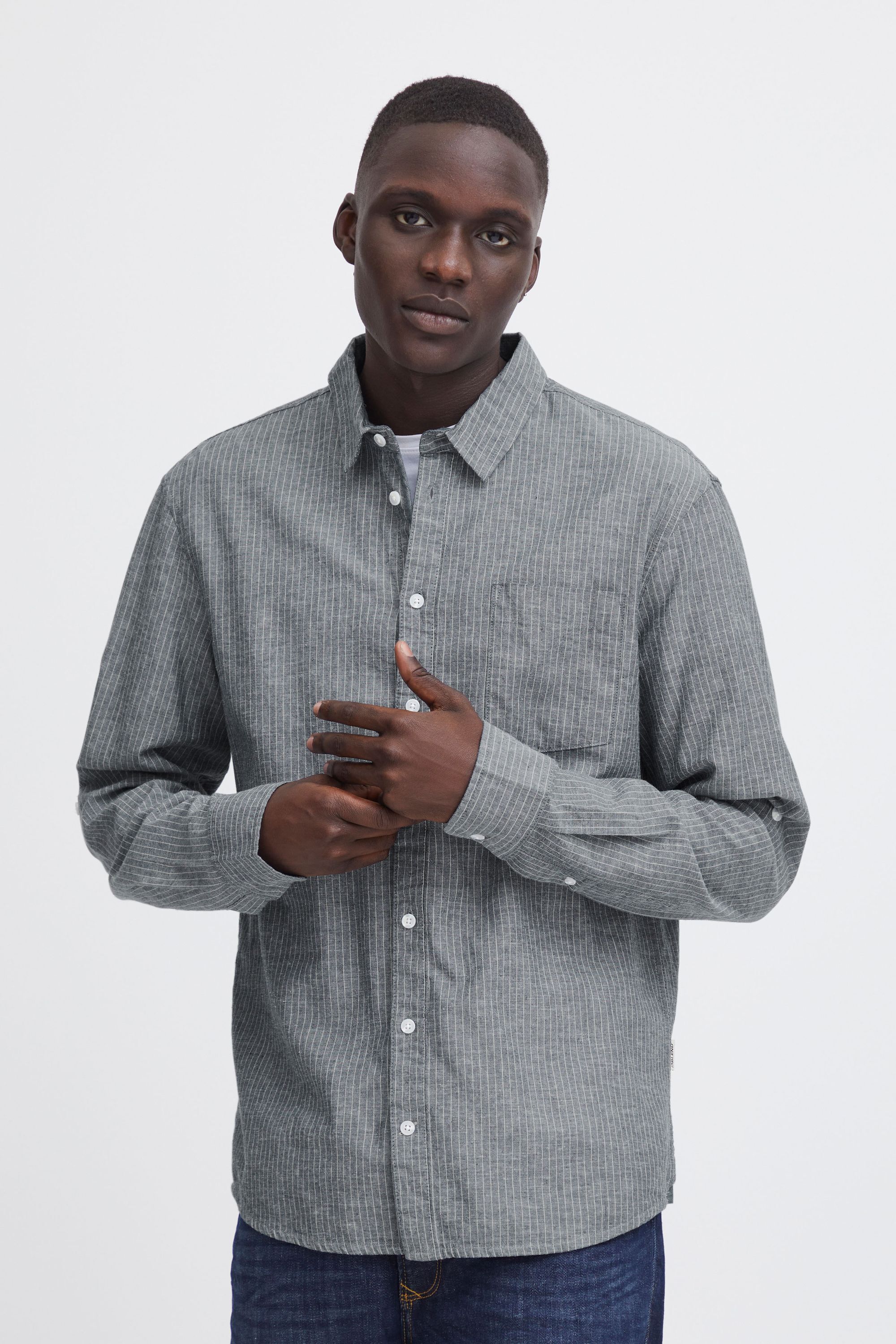 Langarmhemd BLEND "BHShirt", Herren, Gr. M, US-Größen, blau (marineblaus), Web, 55% Baumwolle, 45% Leinen, gestreift, regular fit normal, ohne Ausschnitt, 2-Knopf-Manschette, Hemden, Stilvolles Langarmhemd mit Brusttasche aus Leinenmix