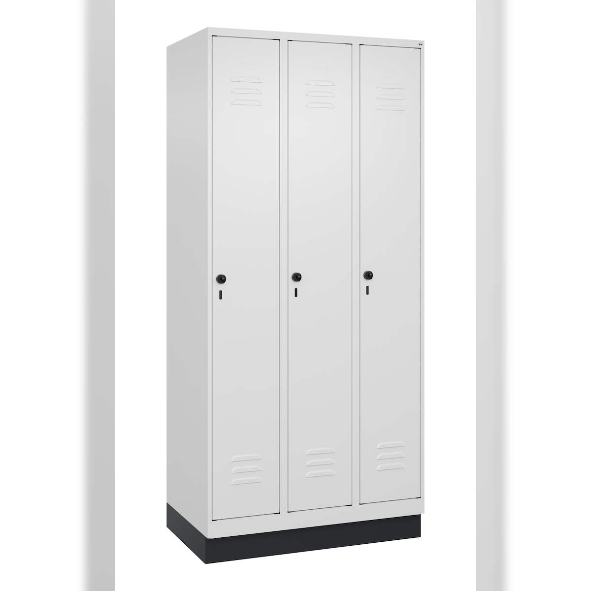 C+P Spind Classic PLUS, Sockel, 3 Abteile, 1950x900x500mm, 9016/9016 Image