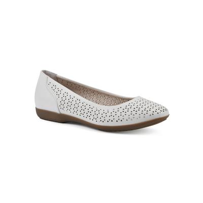 Wide Width Women's Cindy Casual Flat by Cliffs in White Burnished Smooth (Size 6 W)