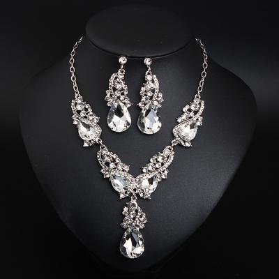 Bridal Jewelry Sets 1 set Crystal Rhinestone Alloy 1 Necklace Earrings Women's Statement Elegant Vintage Cute Lovely Briolette Drop Flower irregular Jewelry Set For Party Wedding Engagement