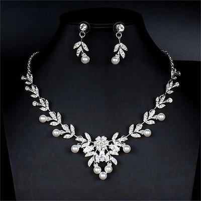 1 set Bridal Jewelry Sets For Women's Pearl Party Wedding Gift Imitation Pearl Rhinestone Alloy Link / Chain Flower Botanical / Engagement