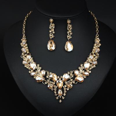 Jewelry Set 3pcs Glass Alloy 1 Necklace Earrings Women's Elegant Vintage Fashion Geometrical Geometric Jewelry Set For Wedding Party Wedding Guest