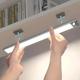 Illuminazione Sottopensile Con Sensore Di Movimento Luce Per Armadio Da Interno Luci Per Armadio Senza Fili Ricaricabili Con USB Luci Notturne Alimentate A Batteria Per Scale Armadio Camera Da Letto