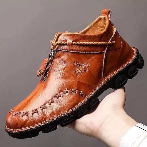 braune Leder-Freizeitstiefel für Herren mit handgefertigten Nähten und bequemer Sohle für den Alltag und Outdoor Image