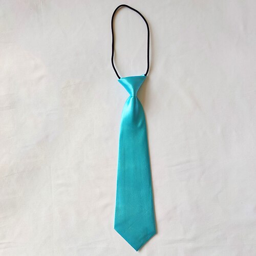 Kinder Baby Jungen Party Fabrik Großhandel kostenlos kleine Krawatte reine Farbe kurze weibliche Kinder niedliche Dekoration lässige Uniform Accessoires Kopfbedeckung Image