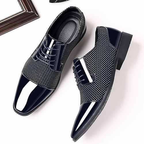 Formelle Herrenschuhe aus schwarzem Lacklederimitat mit Schnürung – glänzende Oxford-Schuhe für Business und besondere Anlässe Image