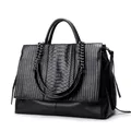 Borsa da donna di design borsa a tracolla da donna con catena a forma di coccodrillo di lusso borsa a tracolla da lavoro nera