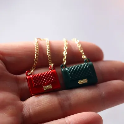 1PC Creative 1:12 Dollhouse Miniature Metal Red Black Green Bag Fashion Accessories Decorate Scene