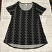 Lularoe Tops | Lularoe Top Black & White Classic Tee New Xs | Color: Black/White | Size: Xs