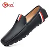 Yrzl pu Leder Slipper Männer Freizeit schuhe Herren Slipper Mokassins atmungsaktive leichte weiche schwarze Fahr schuhe plus Größe 40-46