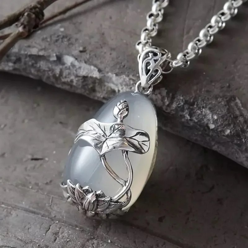 925 Silber Original Designer's Natural Ice Jade Marrow Weiße Halskette für Damen Mode Koi Lotusblume Anhänger Vintage-Schmuck