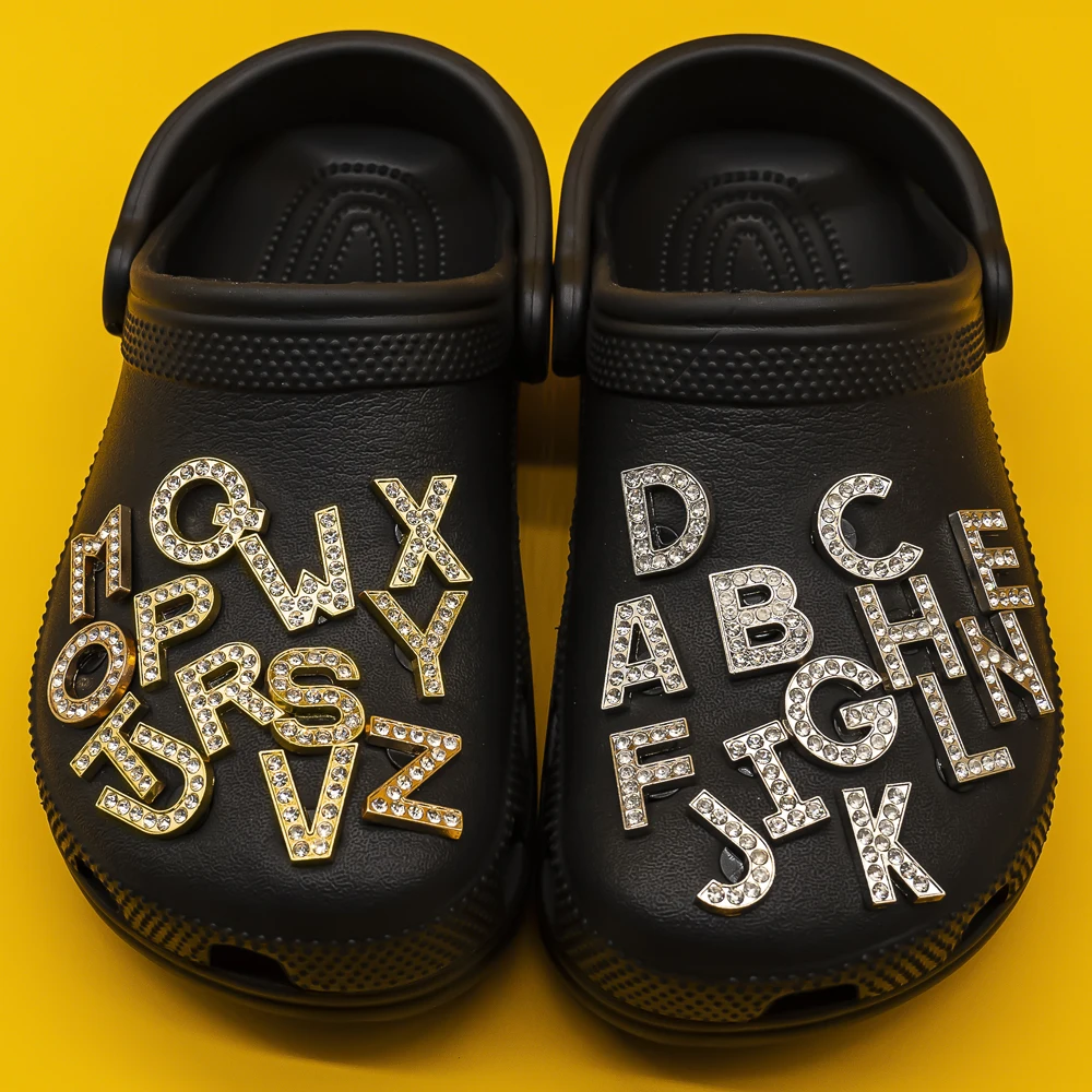 26 Stück Set 1 pro Farbe Luxus golden silbrig Metall Schuh Charm Mode 26 Buchstaben Set Schuh dekoration für Clips Zubehör Geschenk