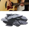 100 Stück ABS-Zelluloid-Gitarrenplektren für Akustik- und E-Gitarre Bass Nylon Mediator-Plektrum