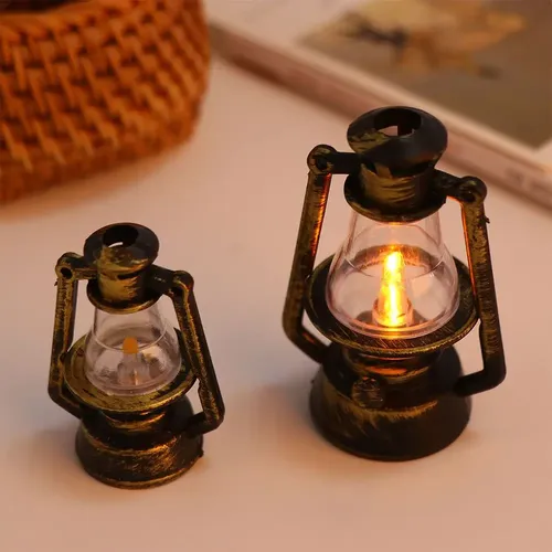 Antike antike Miniatur Öllampe Puppenhaus Zubehör Mini Petroleum Laterne Puppenhaus Dekor Szene