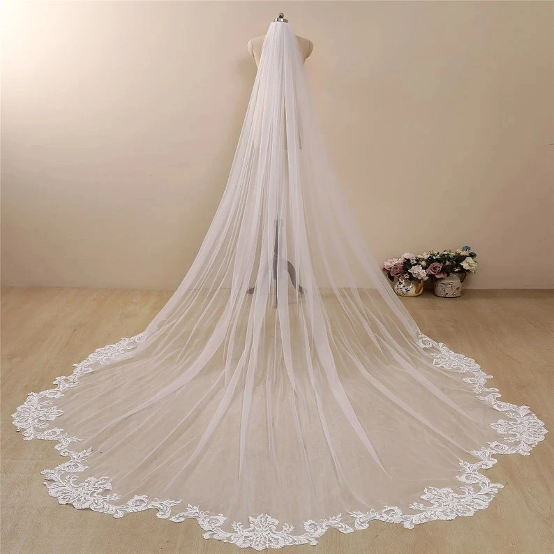 Eleganter weißer elfenbeinfarbener Kathedralen-Hochzeitsschleier, wellenförmige Spitze, Brautschleier, 3 m, 4 m, 5 m, mit Kamm, Hochzeitszubehör, individueller Schleier