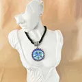 Mitto Modeschmuck und High-End-Accessoires Mond gesicht Göttin Anhänger kurzes Seil Vintage Frauen