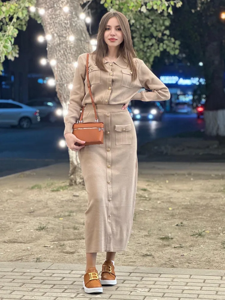 2023 Herbst Winter neuen Stil elegante stilvolle Stricks ets für Frauen Polo Neck Cardigan Sweater mittellangen Rock passt Outfits Image