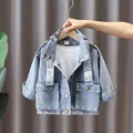 Manteau en Denim pour Garçon de 1 à 8 Ans Veste Printemps-Automne Cardigan à la Mode avec Lettres