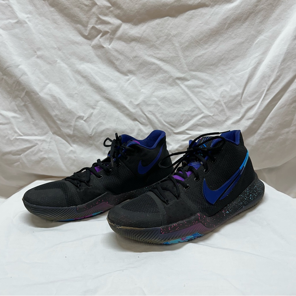 Nike Shoes | Men’s Nike Black Kyrie 3 Flip The Switch Shoes Size 13 | Color: Black/Blue | Size: 13