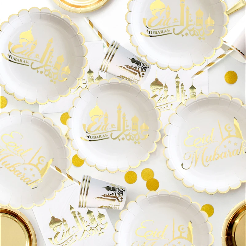 Eid mubarak thema wegwerf geschirr weißgold wegwerf papier geschirr islamische muslimische religiöse partei liefert dhul hijah Image