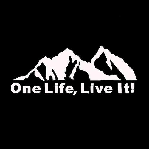 Autoaufkleber Mountain Madness 'One Life, Live It' reflektierender Autoaufkleber - humorvoller Fahrzeugaufkleber für Abenteuerlustige