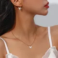2022 neue Empfindliche Natürliche Shell Weiß Schmetterling Charme Hoop Ohrring Anhänger Halskette