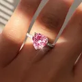 New Fashion Romantic Heart Cut Pink Zircon Ring for Women Classic Three Prong Setting Crystal
