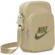 NIKE Kleintasche NK HERITAGE CROSSBODY - MTLC M, Größe - in Braun