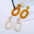 Boucles d'oreilles longues en acrylique pour femmes bijoux géométriques en plastique jaune mode