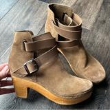 Free People Shoes | Free People Bungalow Clog Size 39 (8) Wood Leather Suede Brown Ankle Boot Strap | Color: Brown/Tan | Size: 8