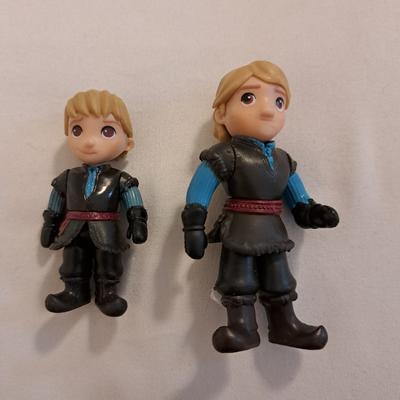 Disney Toys | Disney Frozen Kristoph 3" Poseable Collectible Figure Toy- Set Of 2 | Color: Black/Blue | Size: 3 In