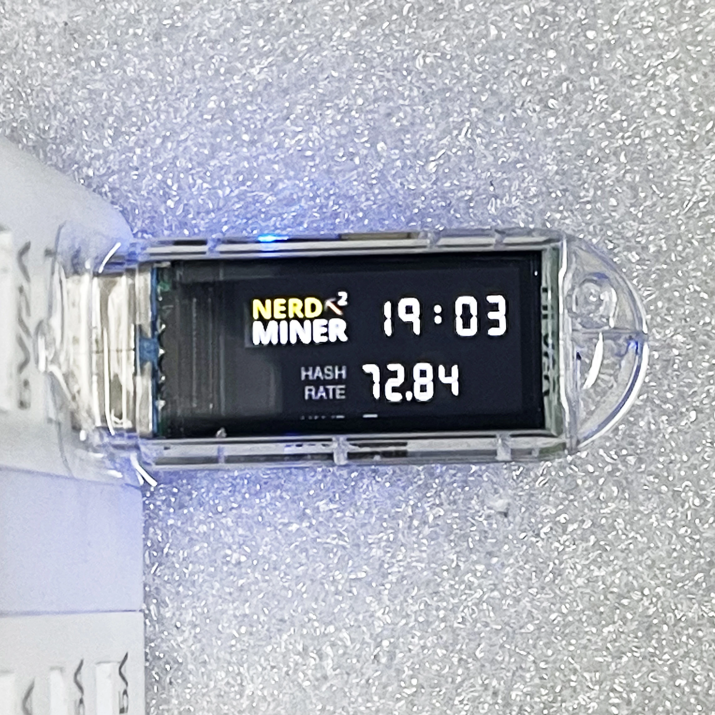 Nerd Miner 73Kh/s USB Miner Daumen Bitcoin Miner Solo Lotterie Miner mit Mini Display Luckyminer V3 Plug and Play Bitcoin Mining Image
