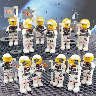 12pcs Star Astronaut with Flag 4.5cm Mini Action Figures Sets No Playmobil MOC Compatible Building